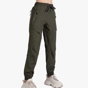 Woman’s Cargo Jogger Pants